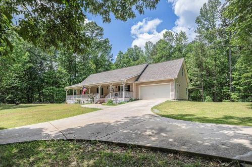 1363 Cross Plains Hulett Rd, Carrollton, GA 30116-7585