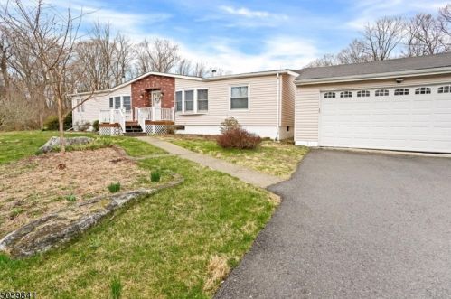 75 Frome St, Port Murray, NJ 07865-4307