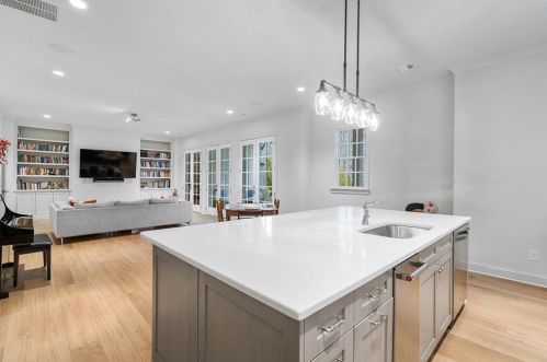 1116 Moores Mill Rd, Atlanta GA  30327-1634 exterior