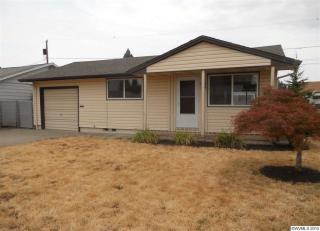 1565 Rainier Rd, Woodburn OR  97071-2319 exterior