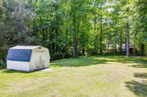 226 Ashland Dr, Stockbridge GA  30281-1768 exterior