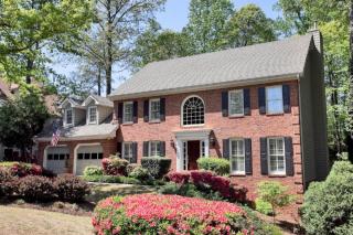 110 Mist Green Ct, Alpharetta, GA 30022-4830
