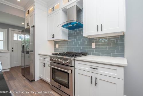 22 High St, Tinton Falls NJ  07724-3451 exterior