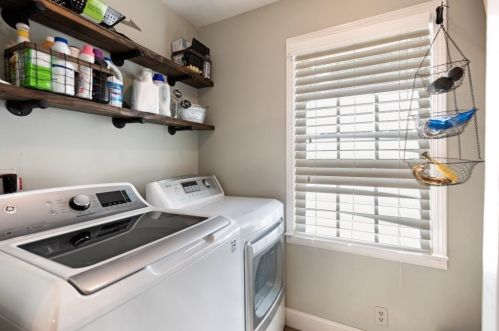 512 Hascall Rd, Atlanta GA  30309-2228 exterior