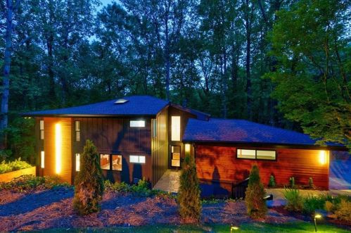 620 Colebrook Ct, Atlanta GA  30327-4710 exterior