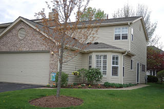 86 Townsend Cir, Naperville, IL 60565-3064