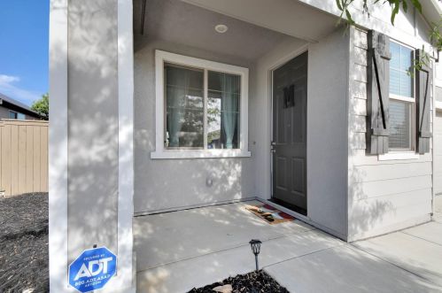 5715 Freestone Dr, Arboga CA  95901-8701 exterior