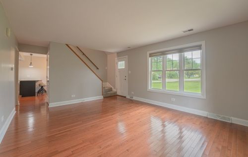 208 Central Rd, Mokena, IL 60451-2106