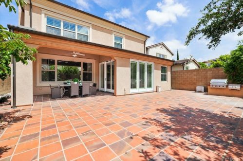 24 Constantine, Irvine CA  92620-3547 exterior
