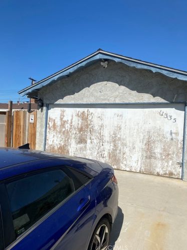 11335 Churchill Dr, Riverside, CA 92503-5157