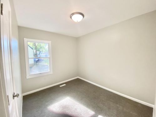 2139 Inner Cir, Hammond IN  46321-3214 exterior