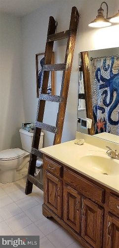 552 Walnut St, Hanover PA 17331-2070 exterior