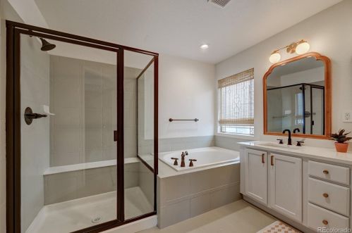 26900 Roxbury Pl, Denver CO  80016-7528 exterior