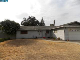 2715 Divisadero St, Visalia, CA 93277-7323