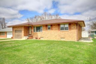 389 Highland Dr, Rantoul, IL 61866-2220