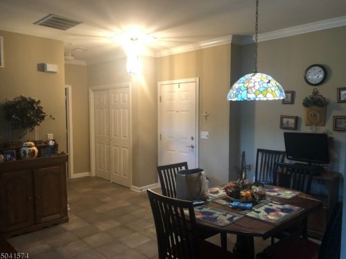 15 Zachary Way, Mount Arlington, NJ 07856-2322