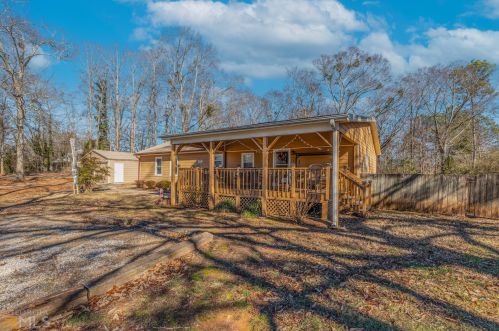 2711 Athens Hwy, Jefferson GA  30549-5845 exterior