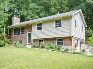 12 Goodfellow Rd, Hanover, NH 03755-4800