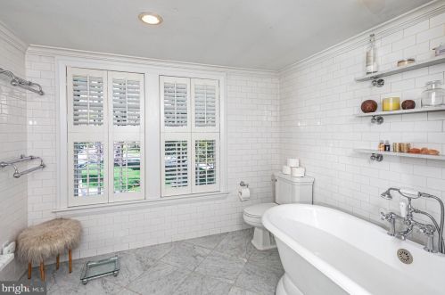 1075 Great Rd, Princeton NJ  08540-1246 exterior