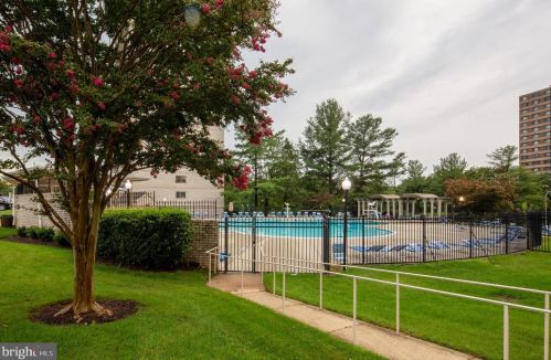 1121 University Blvd, Silver Spring MD 20902-3356 exterior