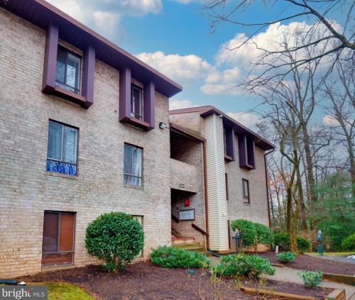 2245 Castle Rock Sq, Herndon, VA 20191-2225
