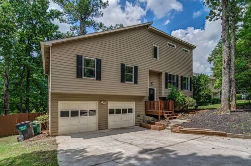 3260 Sims View Ct, Lithonia, GA 30078-4162