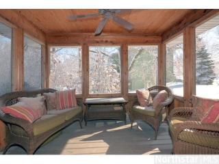 307 Bluff Rd, Carver, MN 55315-9511