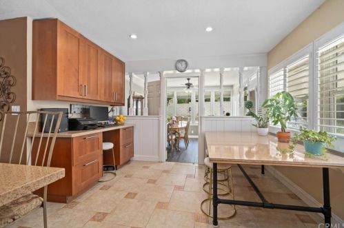 2321 Daventry Rd, Riverside CA  92506-1531 exterior