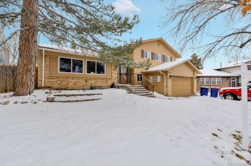 3121 Quintero St, Denver, CO 80013-2080