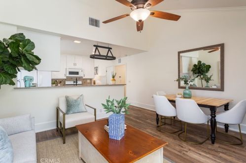 5042 Doanoke Ave, Irvine CA  92604-2407 exterior