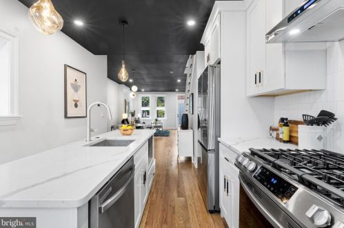 1614 Juniper St, Philadelphia PA  19148-1013 exterior