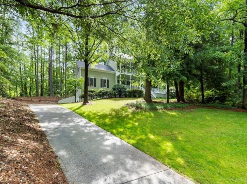 839 Pinehurst Dr, Holly Springs, GA 30188-1986