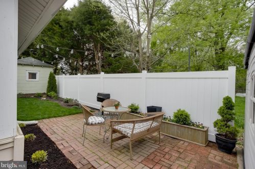 46 Nicholson Rd, Camden NJ  08106-1048 exterior