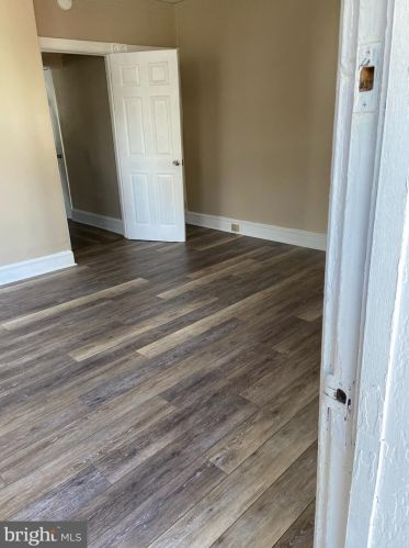 4735 Comly St, Philadelphia PA 19120-1124 exterior