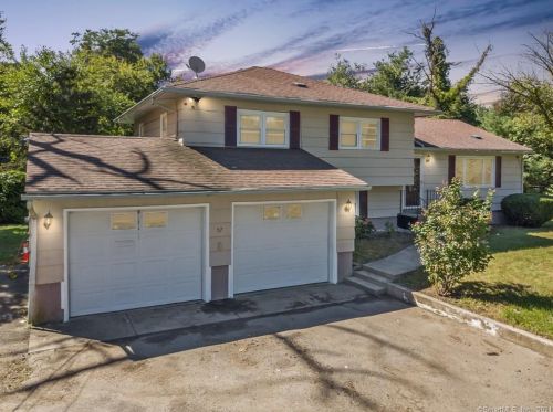 57 Scott Rd, Waterbury, CT 06705-3202