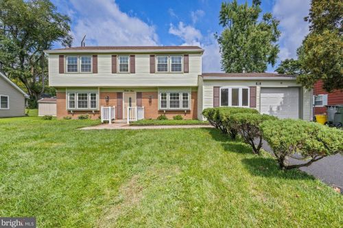 34 East Ln, Willingboro, NJ 08046-2220