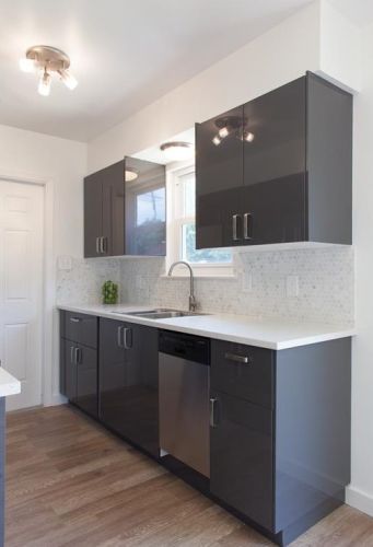 402 Chippendale Ave, Austin TX  78745-2311 exterior