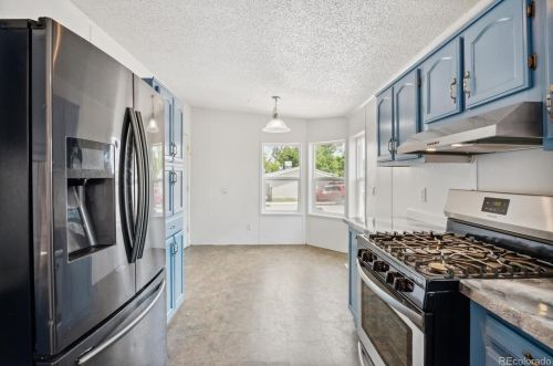 9057 Madeleine St, Denver CO  80260-5187 exterior
