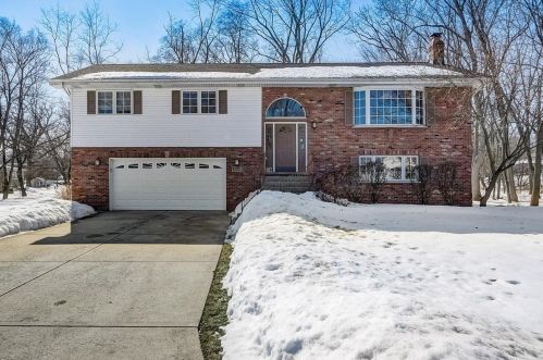 4949 160th St, Oak Forest, IL 60452-4003