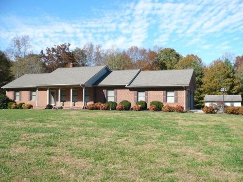 320 Meadowview Dr, Danville, VA 24541-7313