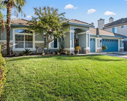 2621 Buckminster Dr, Elk Grove, CA 95758-7613