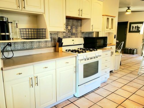 6510 Palm Ave, Riverside CA  92506-2315 exterior