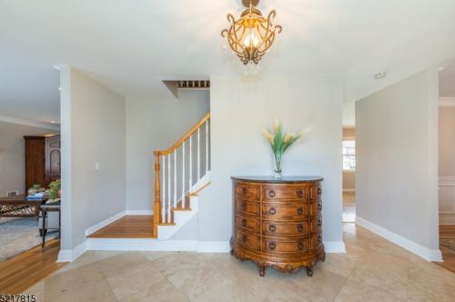 15 Ash Ln, Dover, NJ 07869-4759