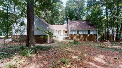 1680 Holmes Dr, Conyers GA  30094-4810 exterior