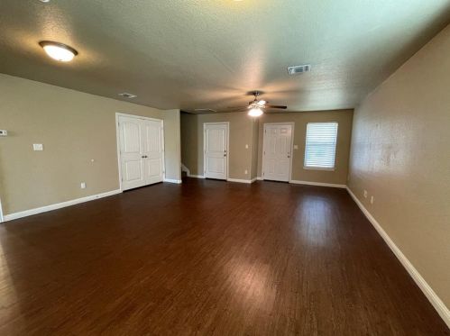 3031 Weave Ct, Granbury TX  76049-1280 exterior
