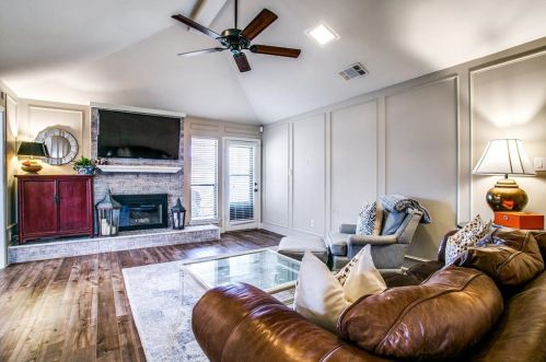 2008 Toulon Ln, Carrollton TX 75007-2204 exterior