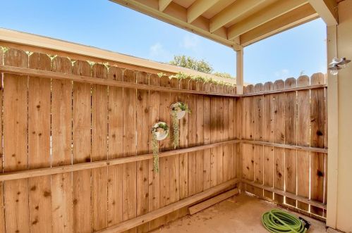 1920 Ahern St, Arboga, CA 95901-3323