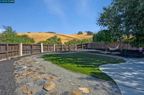 5334 Vista Point Ct, Concord CA  94521-5017 exterior