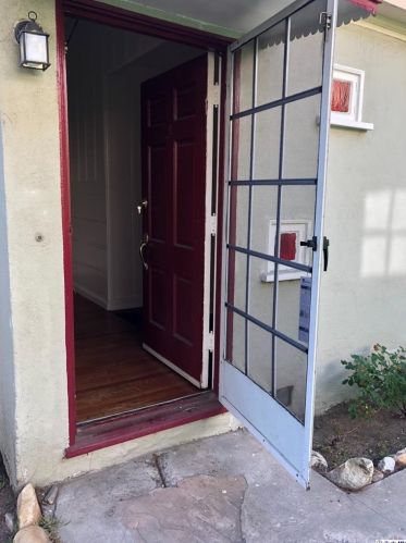 1523 Rock Gln Ave, Glendale CA  91205-4372 exterior