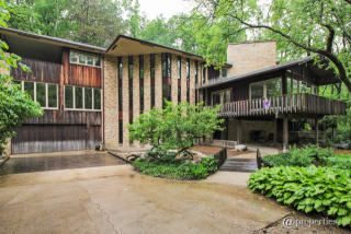 2110 Miraflores Ave, Waukegan, IL 60087-4024